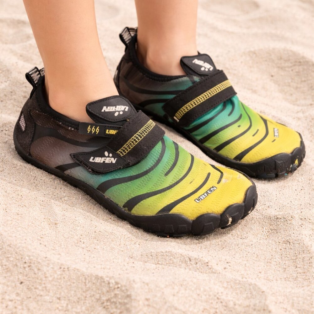 UBFEN Water Shoes Green Black Quick Dry Non-Slip Kids EU 36 (US 4-4.5)